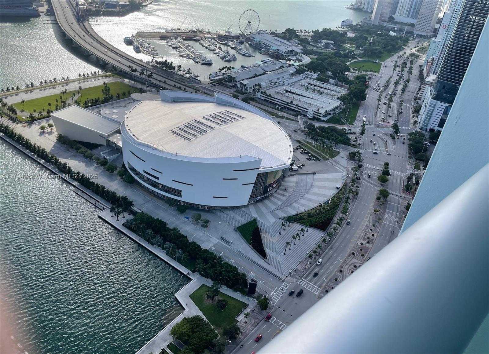 Small Image of 900 BISCAYNE BLVD #5707, Miami Number 14