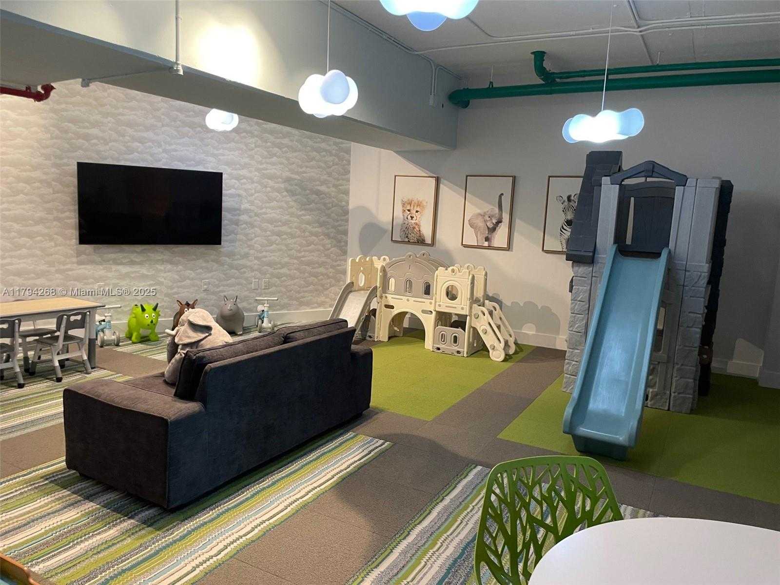 Small Image of 900 BISCAYNE BLVD #5707, Miami Number 18
