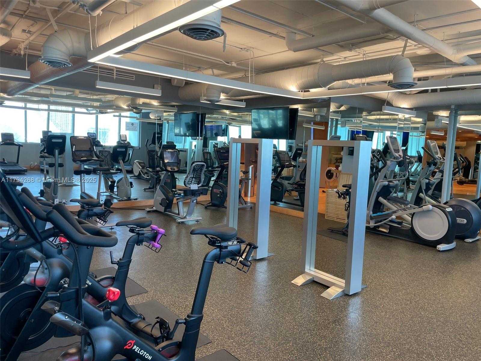 Small Image of 900 BISCAYNE BLVD #5707, Miami Number 20