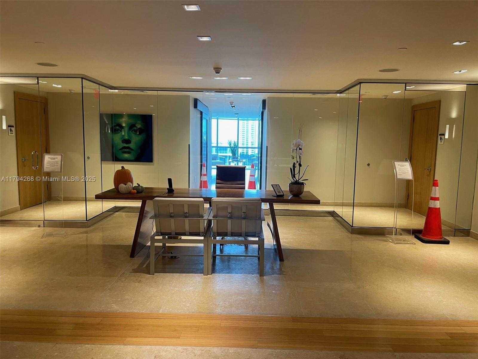 Small Image of 900 BISCAYNE BLVD #5707, Miami Number 26