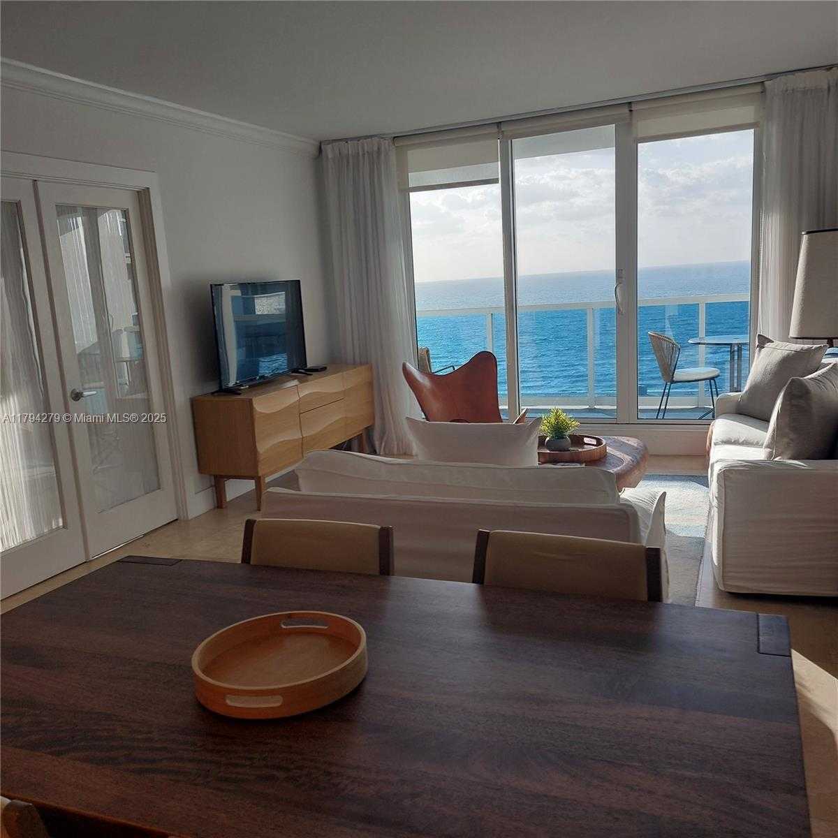 Small Image of 2301 COLLINS AVE #1125, Miami Beach Number 13