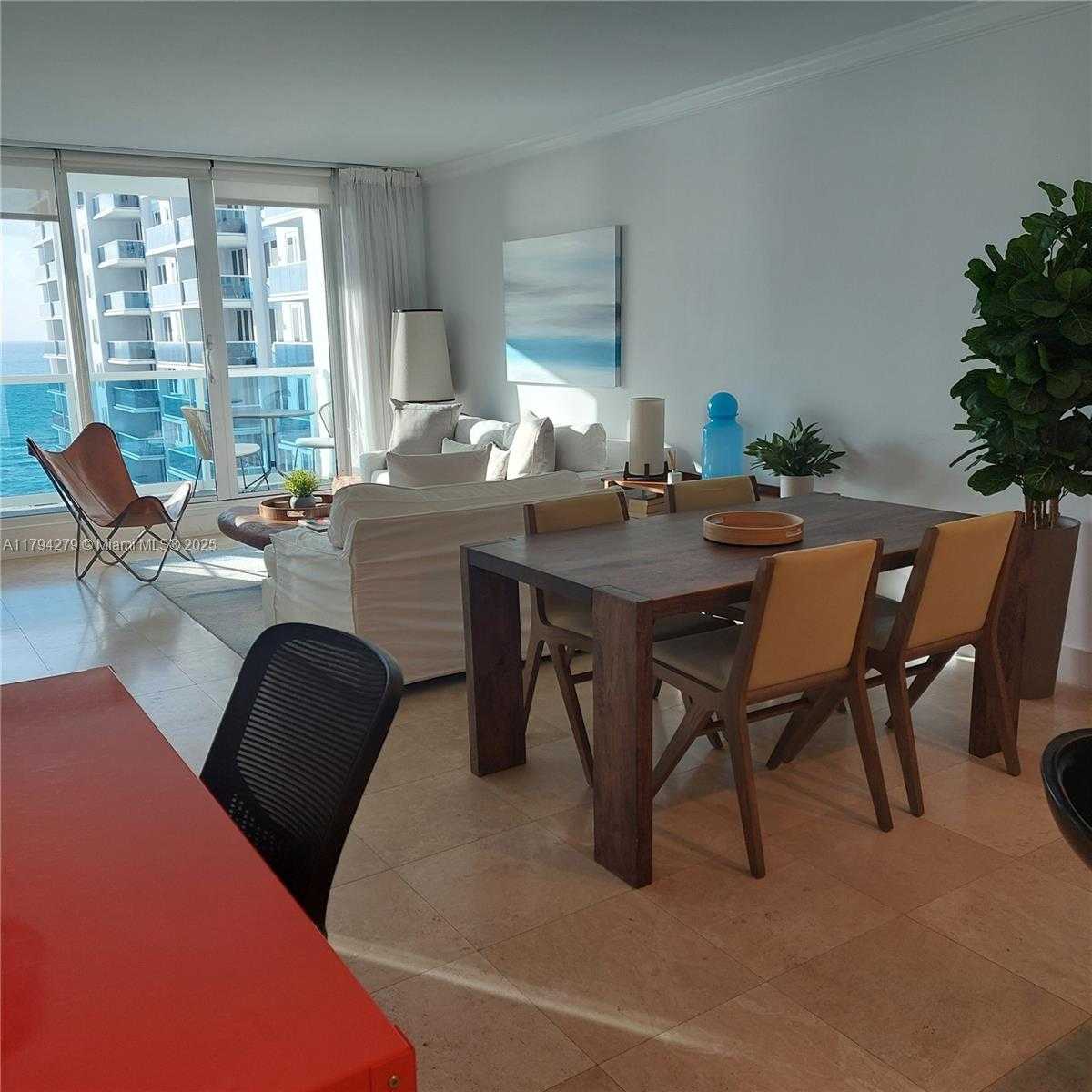 Small Image of 2301 COLLINS AVE #1125, Miami Beach Number 14