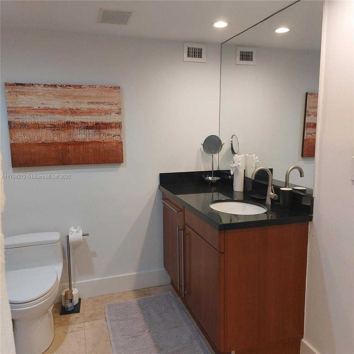 Small Image of 2301 COLLINS AVE #1125, Miami Beach Number 23