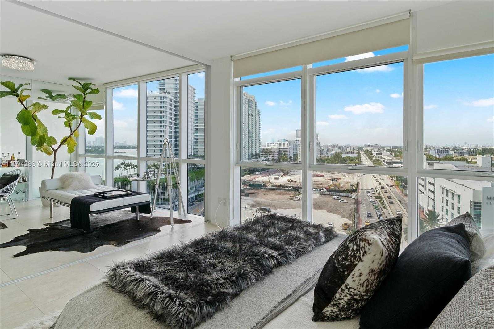 Small Image of 450 Alton Rd, Miami Beach, FL 33139, USA Number 11