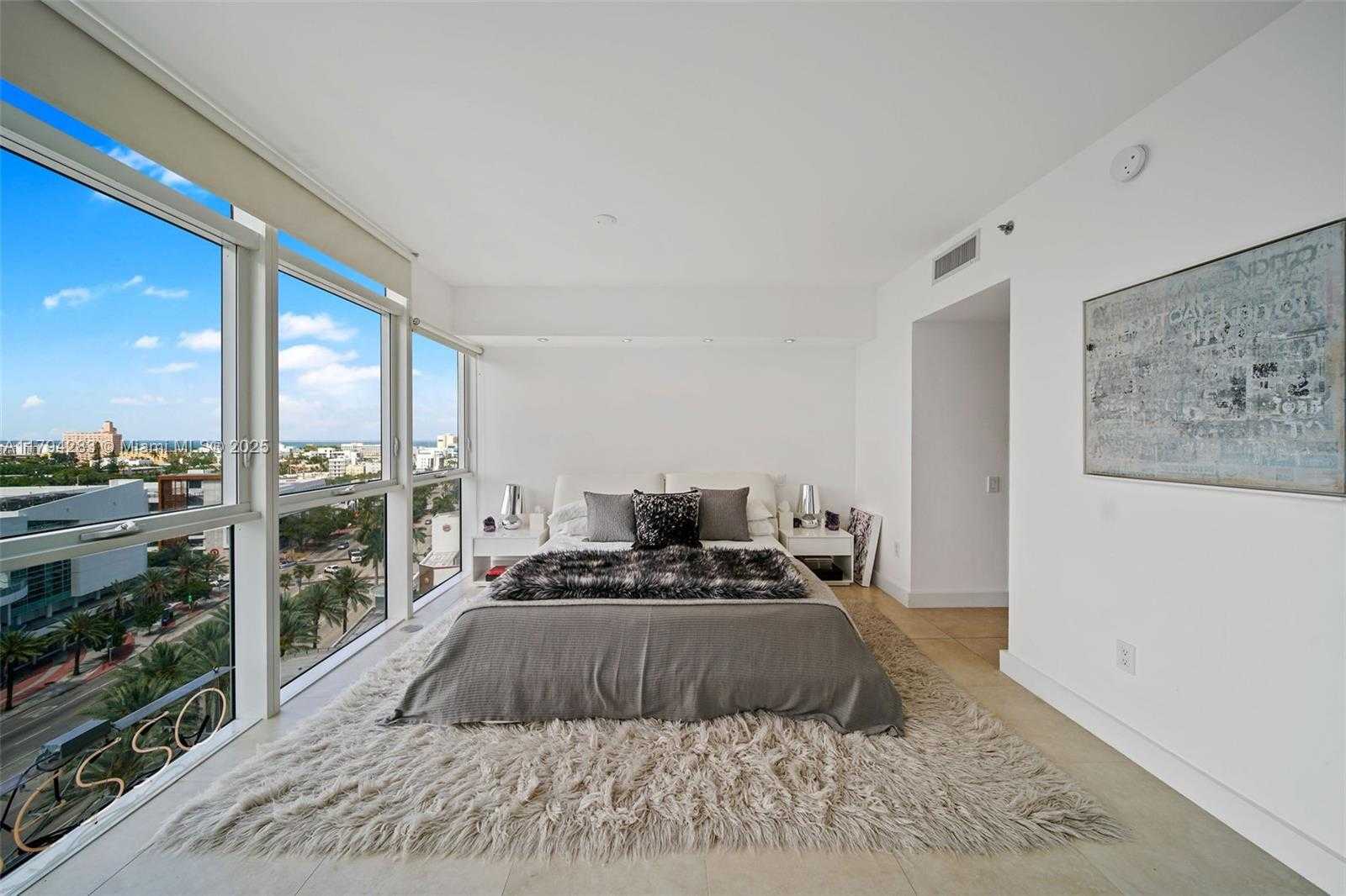 Small Image of 450 Alton Rd, Miami Beach, FL 33139, USA Number 9