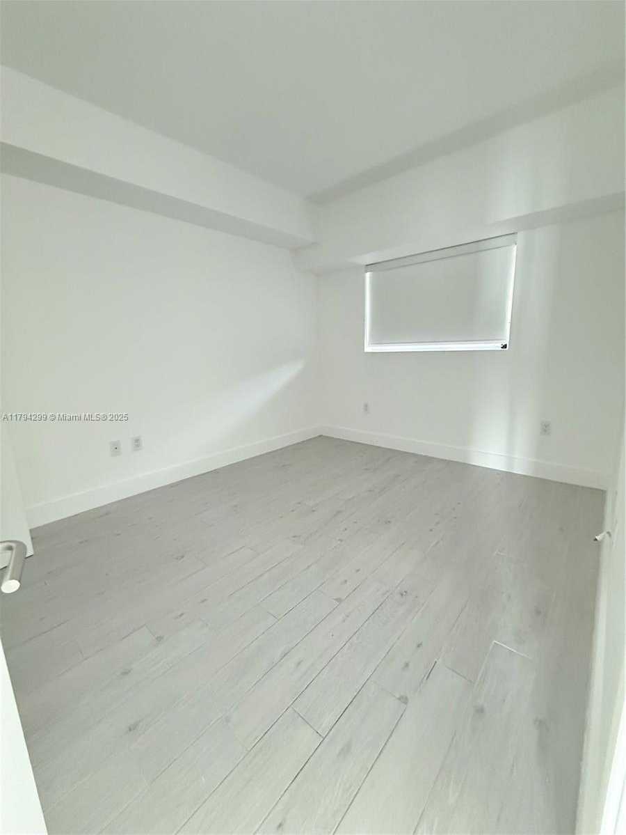 Small Image of 460 28TH ST #1906, Miami Number 11