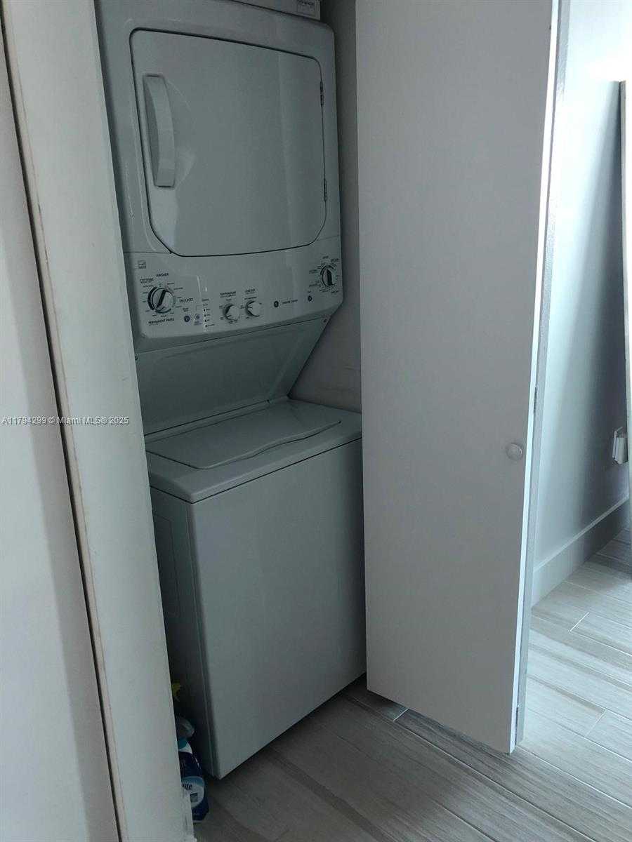 Small Image of 460 28TH ST #1906, Miami Number 23