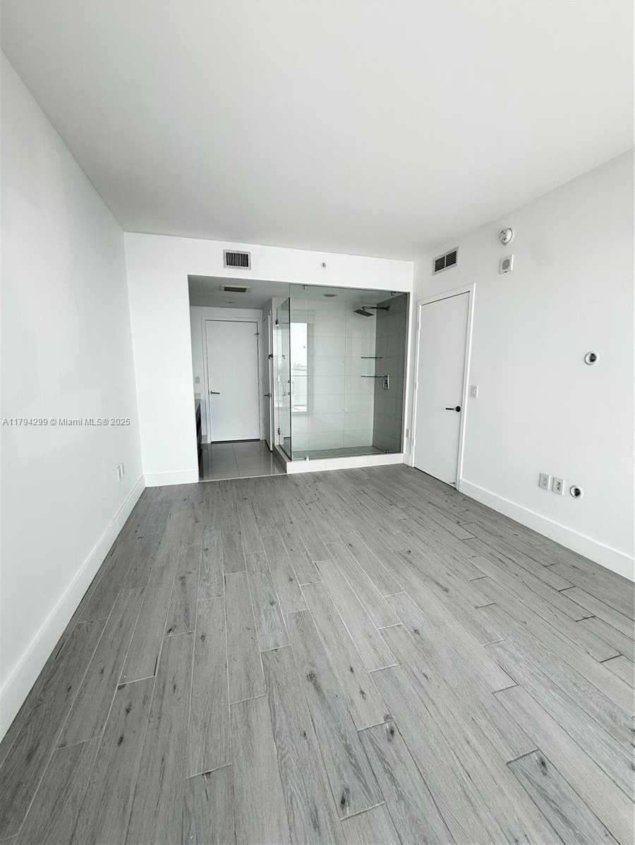 Small Image of 460 28TH ST #1906, Miami Number 7