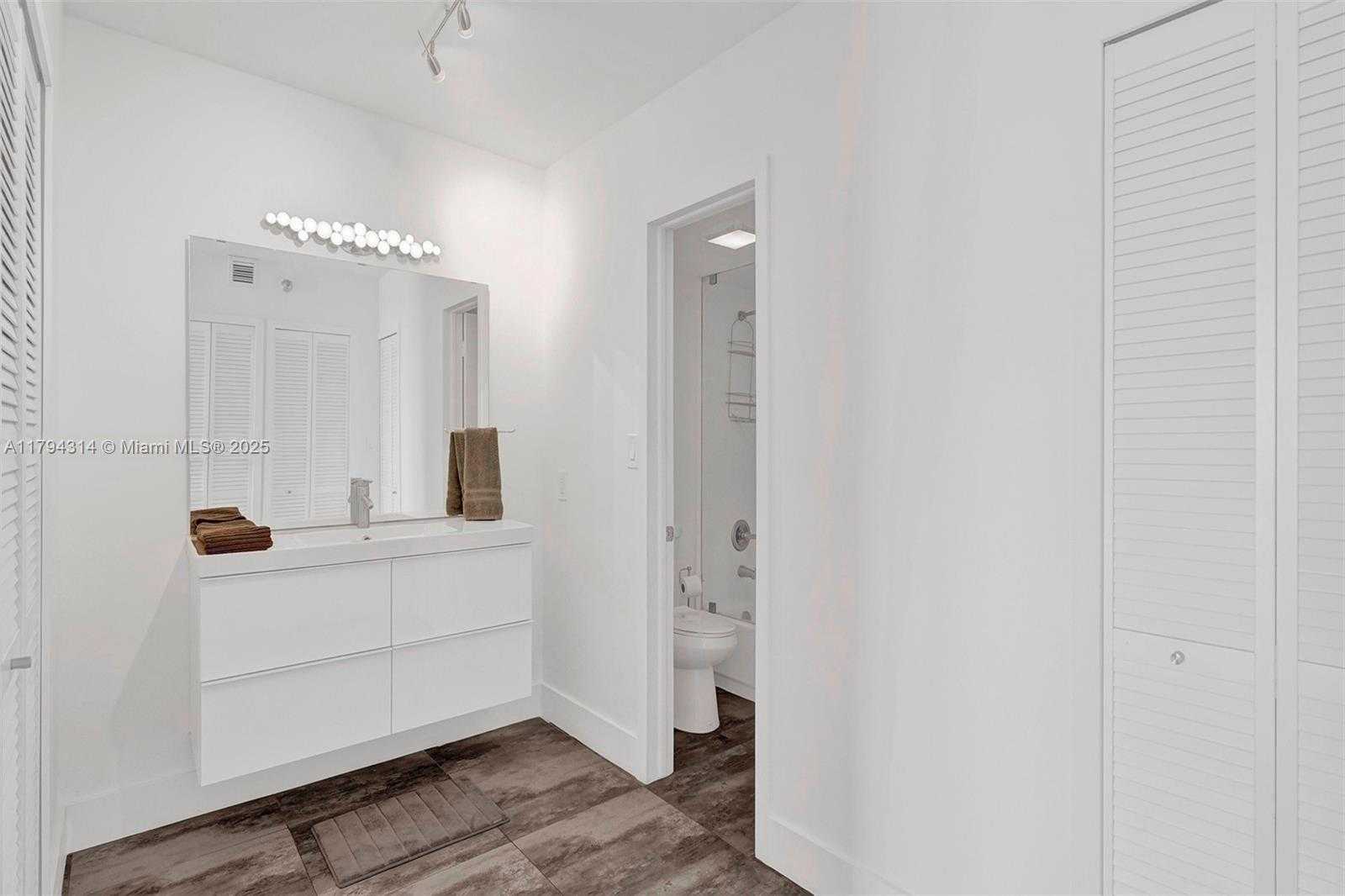 Small Image of 20515 EAST COUNTRY CLUB DR #346, Aventura Number 16