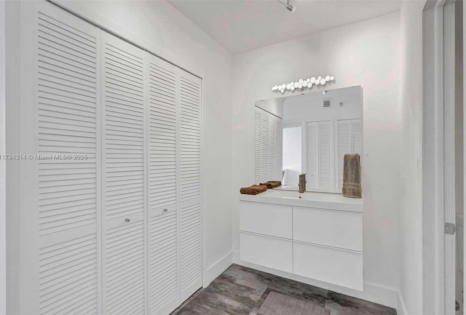 Small Image of 20515 EAST COUNTRY CLUB DR #346, Aventura Number 17