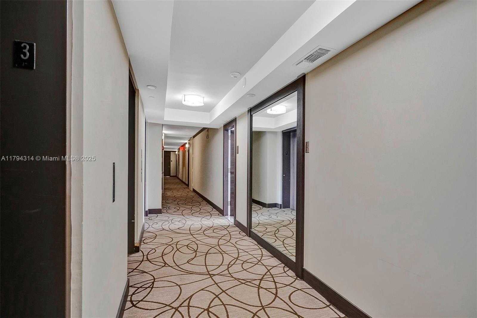Small Image of 20515 EAST COUNTRY CLUB DR #346, Aventura Number 2