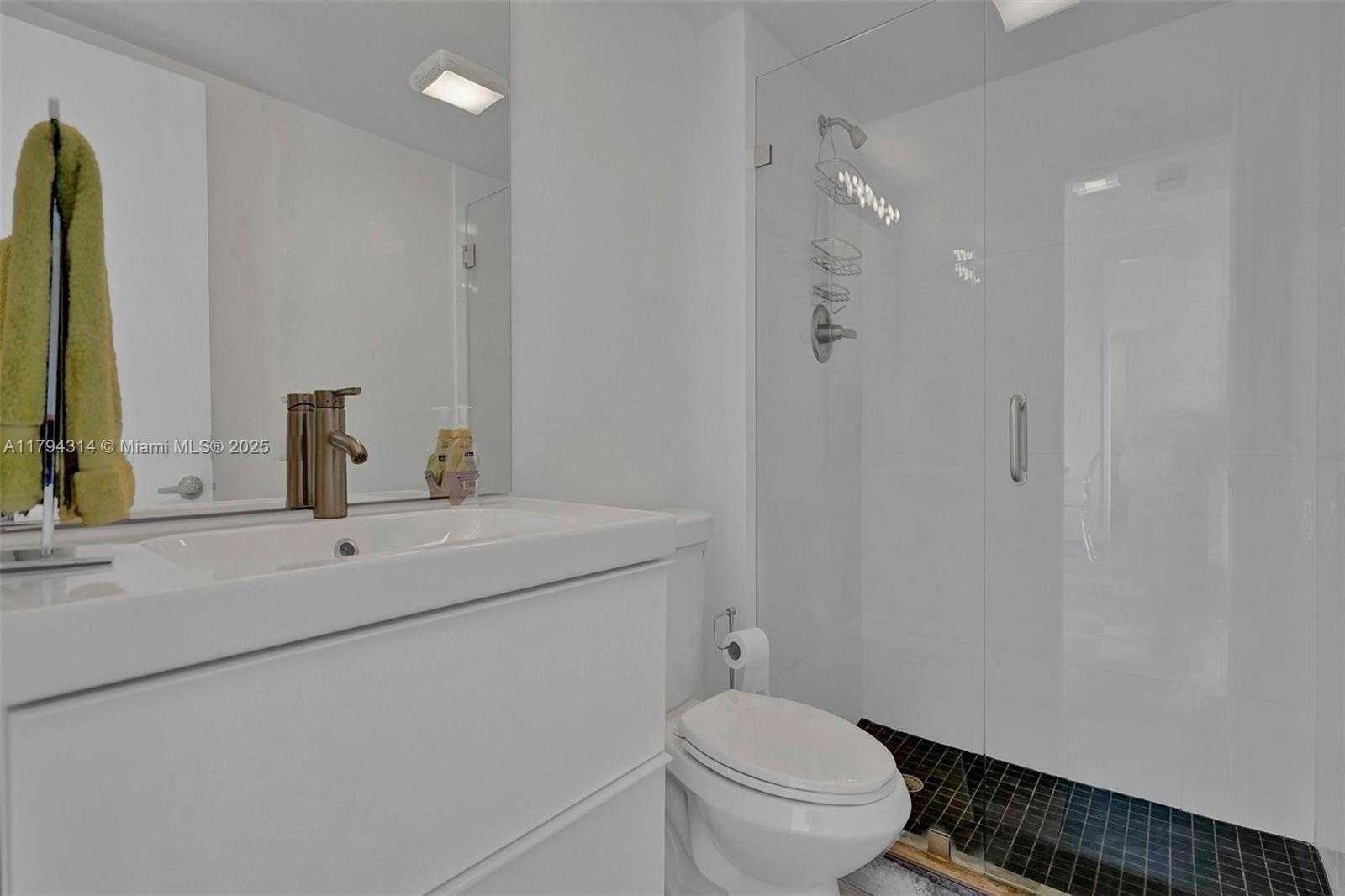 Small Image of 20515 EAST COUNTRY CLUB DR #346, Aventura Number 26