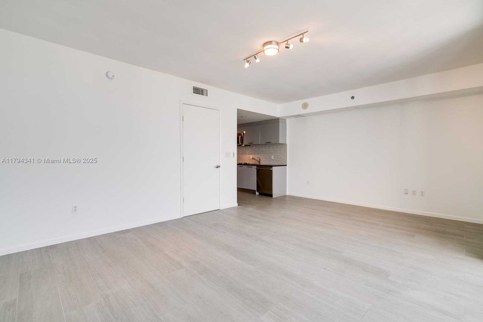 Small Image of 50 BISCAYNE BLVD #5003, Miami Number 5