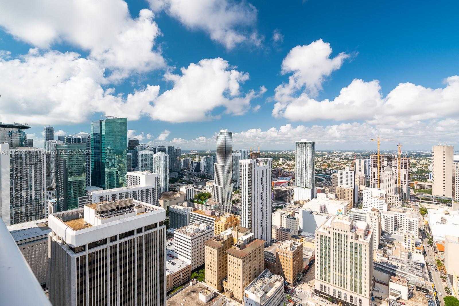 Small Image of 50 BISCAYNE BLVD #5003, Miami Number 9