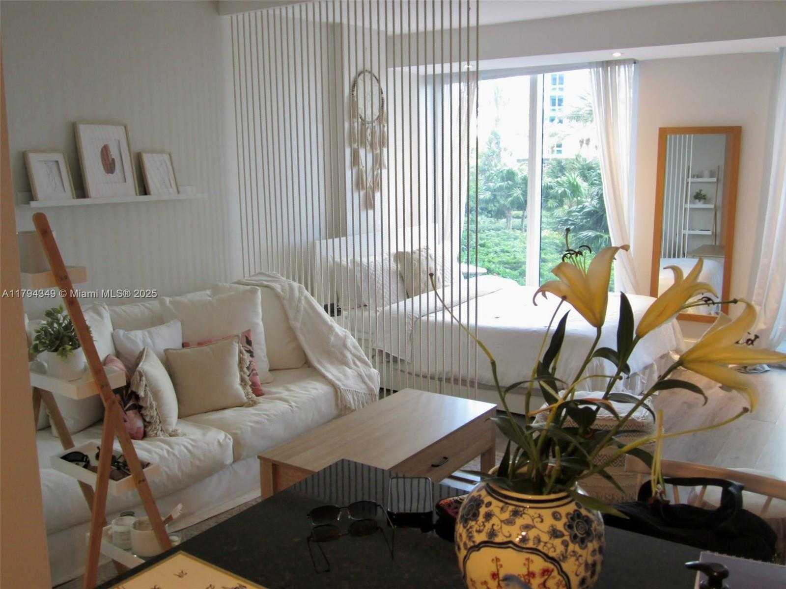 Small Image of 10275 COLLINS AVE #303, Bal Harbour Number 6