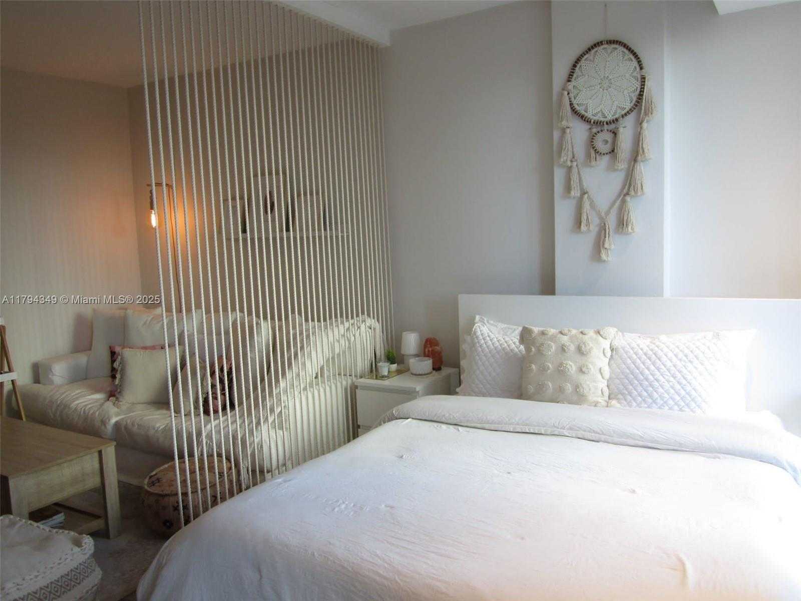 Small Image of 10275 COLLINS AVE #303, Bal Harbour Number 7