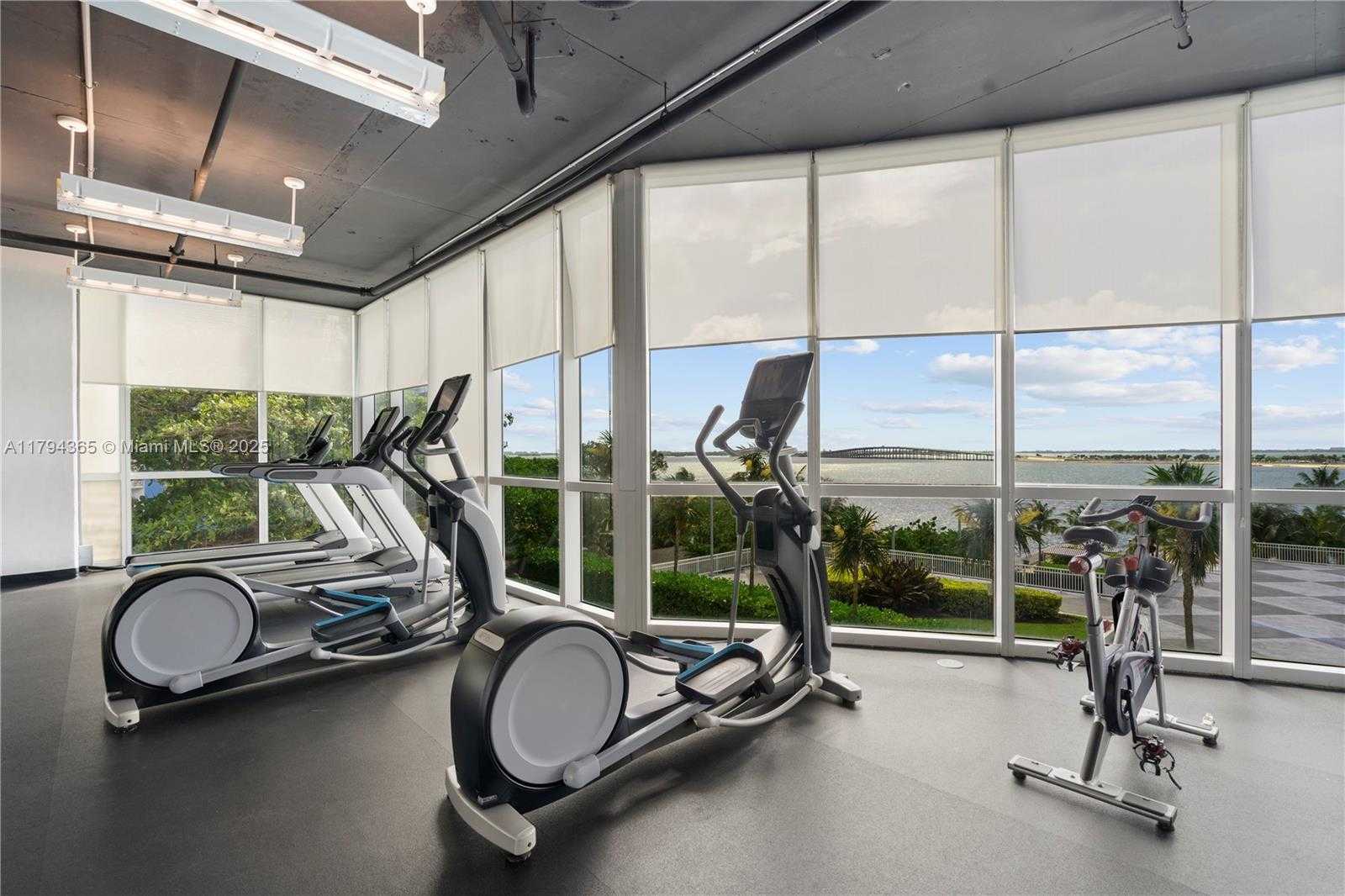 Small Image of 2101 Brickell Ave, Miami, FL 33129, USA Number 20