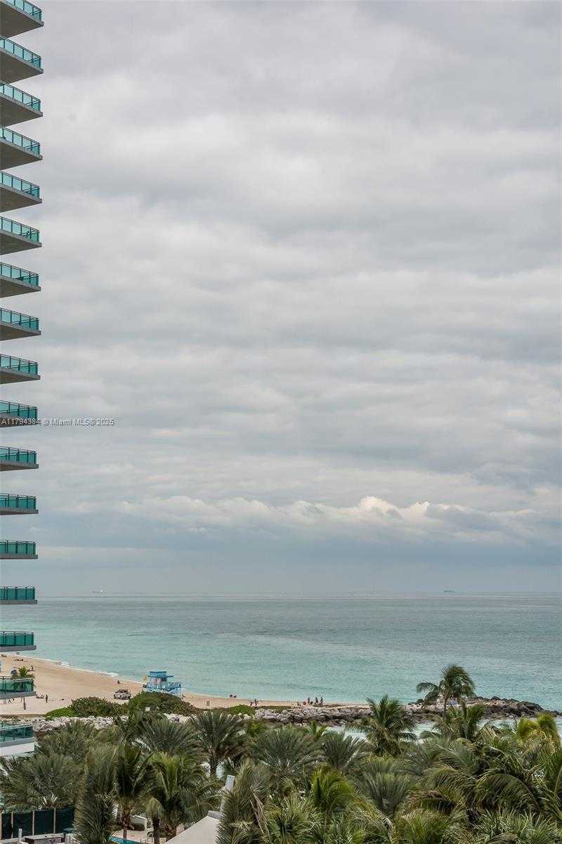 Small Image of 10275 COLLINS AVE #706, Bal Harbour Number 14