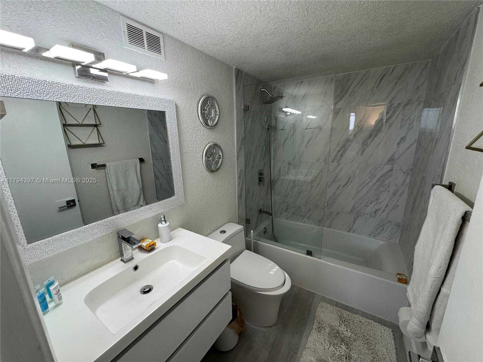 Small Image of 1251 NORTH EAST 108TH ST #816, Miami Number 19