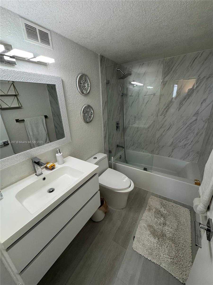 Small Image of 1251 NORTH EAST 108TH ST #816, Miami Number 20
