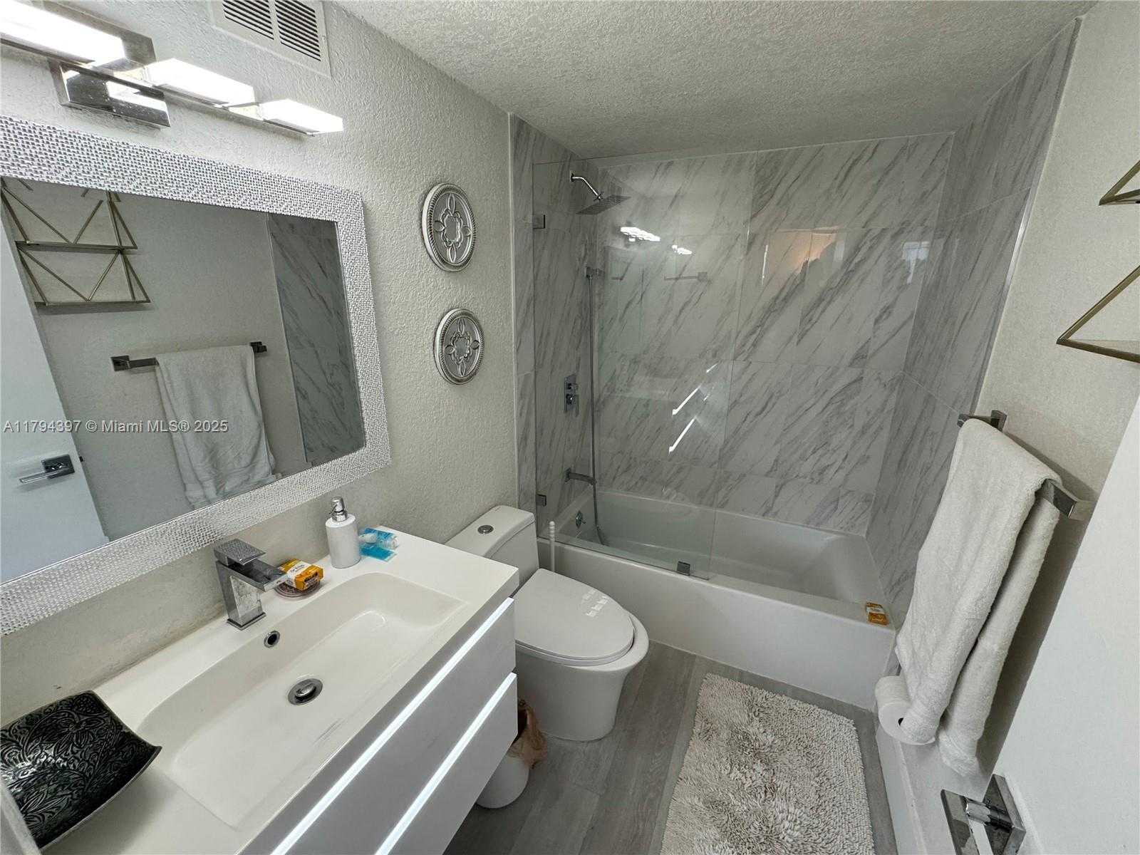 Small Image of 1251 NORTH EAST 108TH ST #816, Miami Number 21