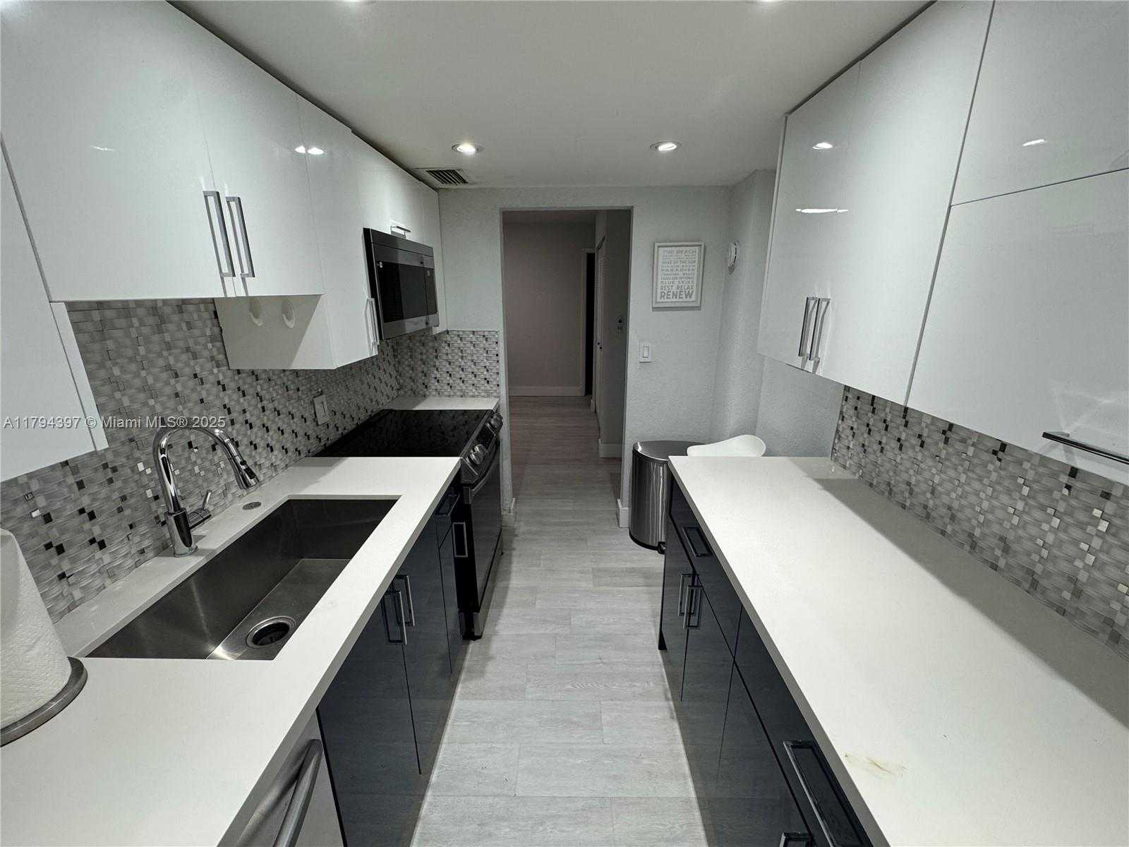 Small Image of 1251 NORTH EAST 108TH ST #816, Miami Number 4