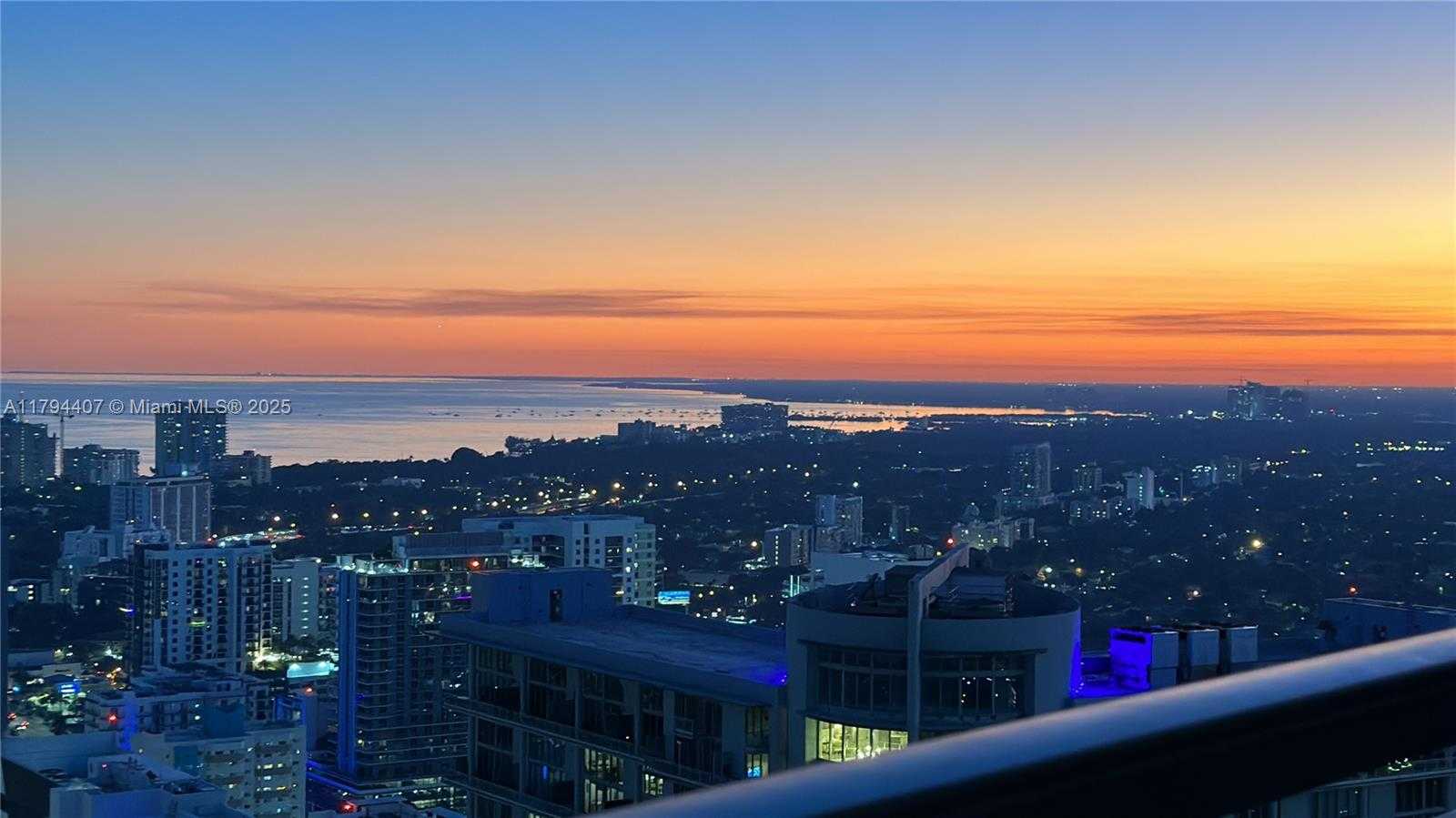 Small Image of 92 SOUTH WEST 3RD ST #4304, Miami Number 13