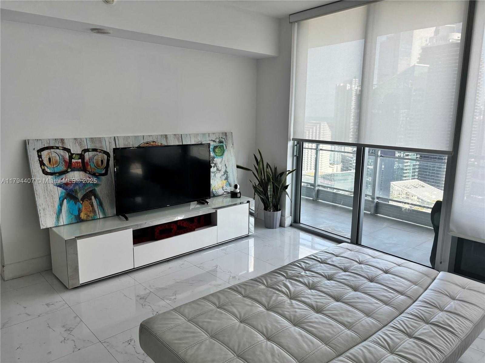Small Image of 92 SOUTH WEST 3RD ST #4304, Miami Number 4
