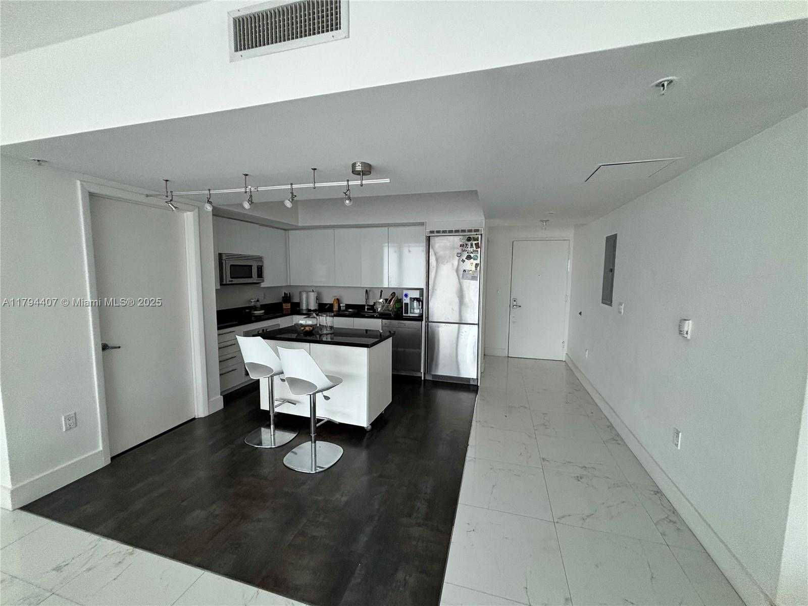Small Image of 92 SOUTH WEST 3RD ST #4304, Miami Number 6
