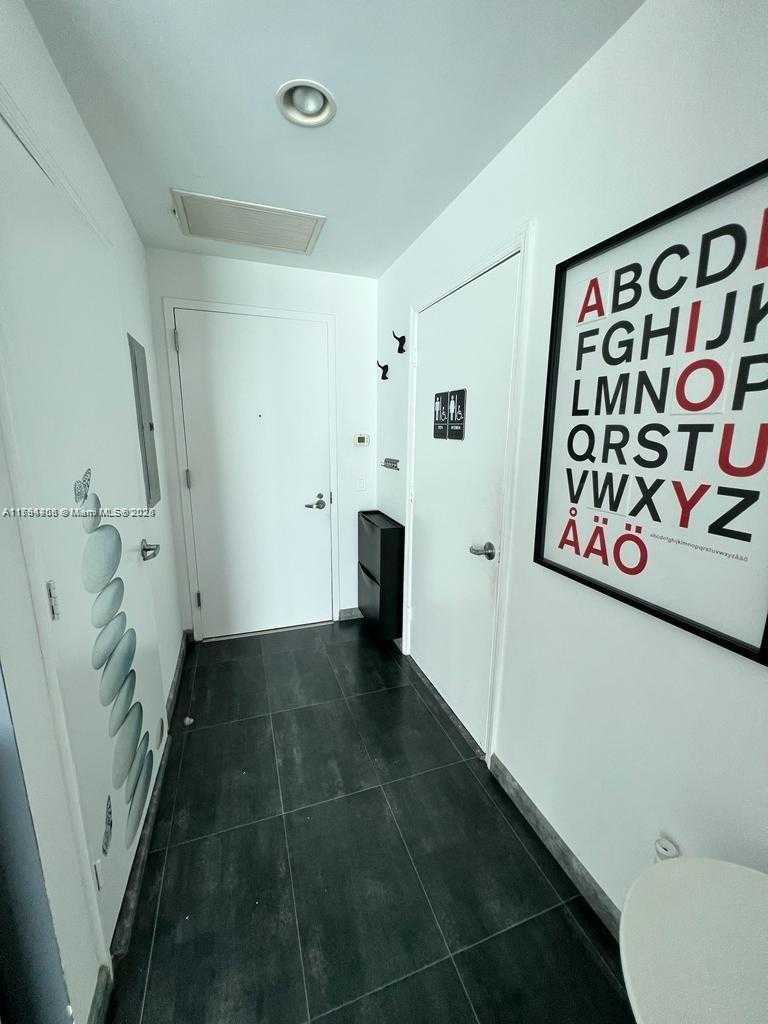 Small Image of 60 SOUTH WEST 13 ST #3407, Miami Number 22