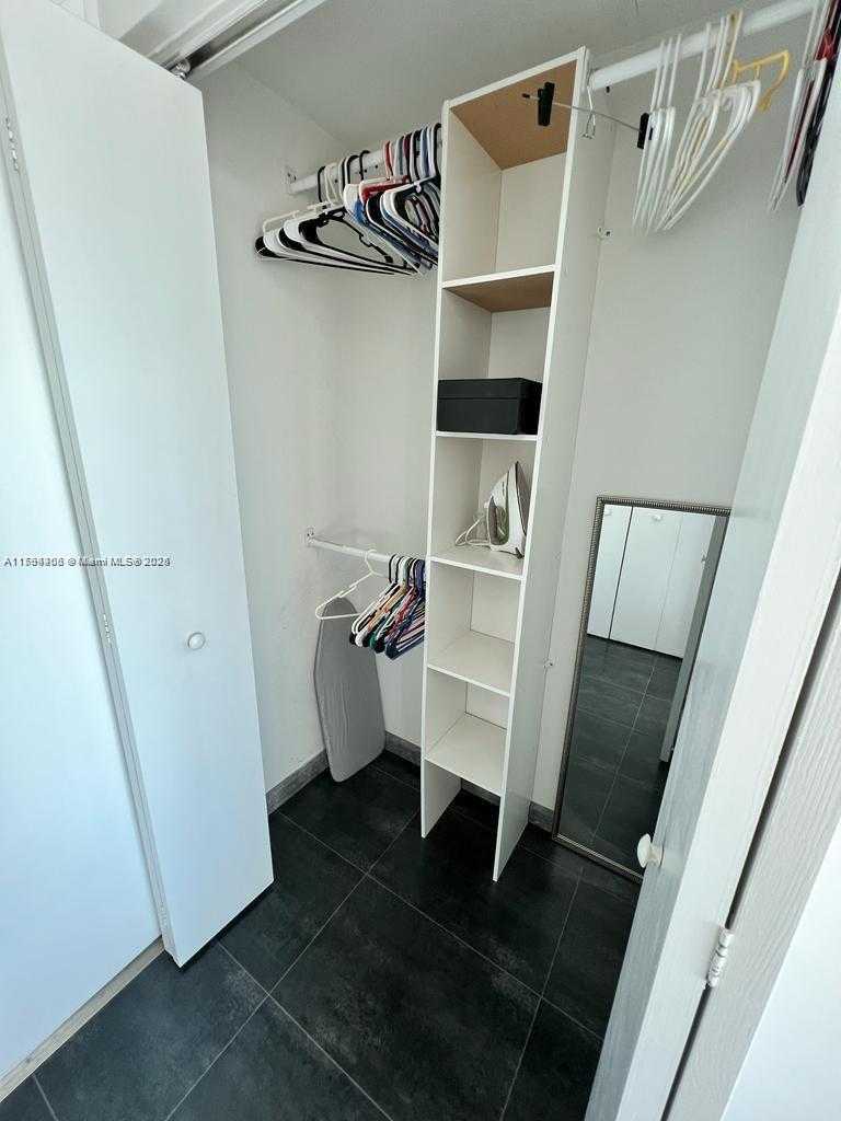 Small Image of 60 SOUTH WEST 13 ST #3407, Miami Number 9
