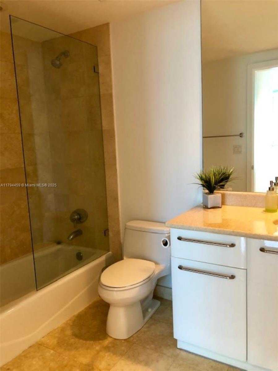 Small Image of 3101 SOUTH OCEAN DR #2406, Hollywood Number 11