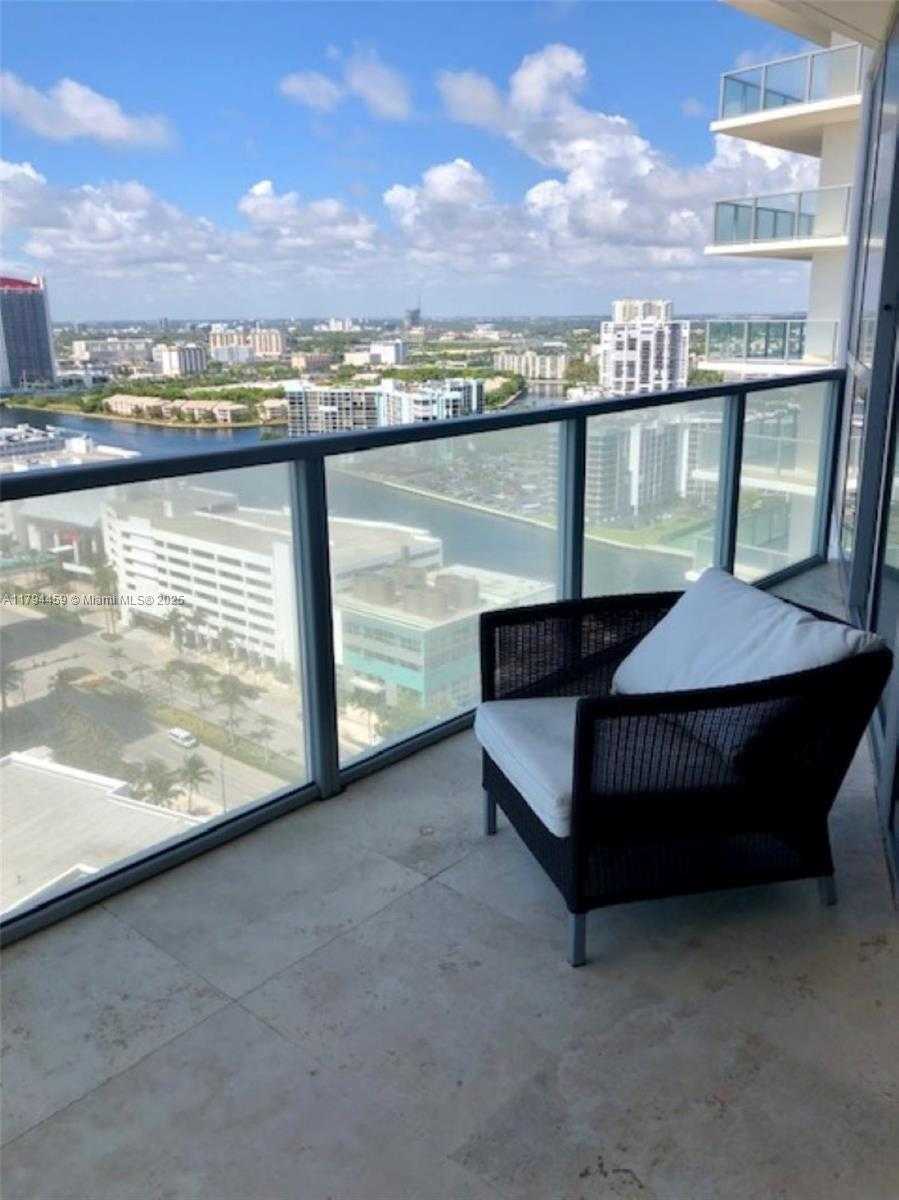 Small Image of 3101 SOUTH OCEAN DR #2406, Hollywood Number 16