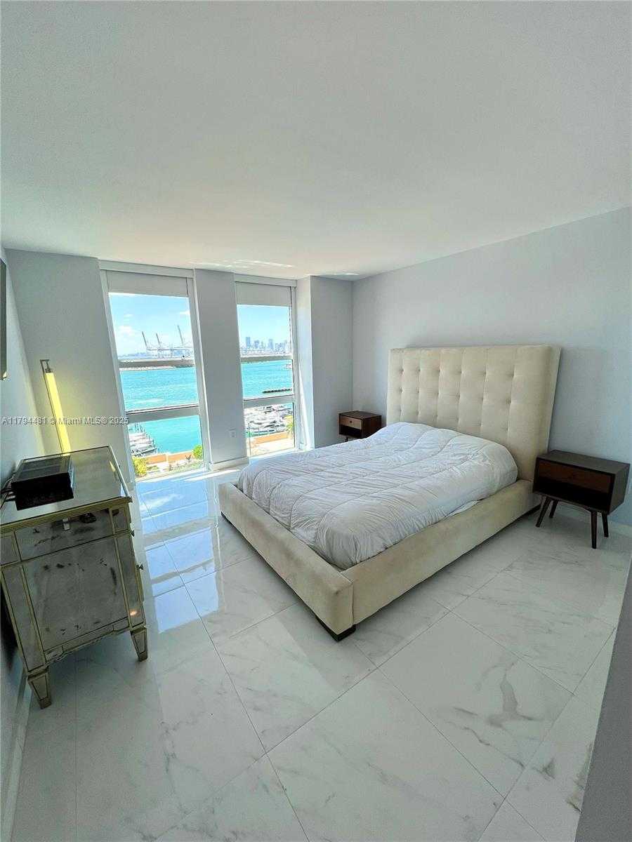 Small Image of 90 #1106, Miami Beach Number 8