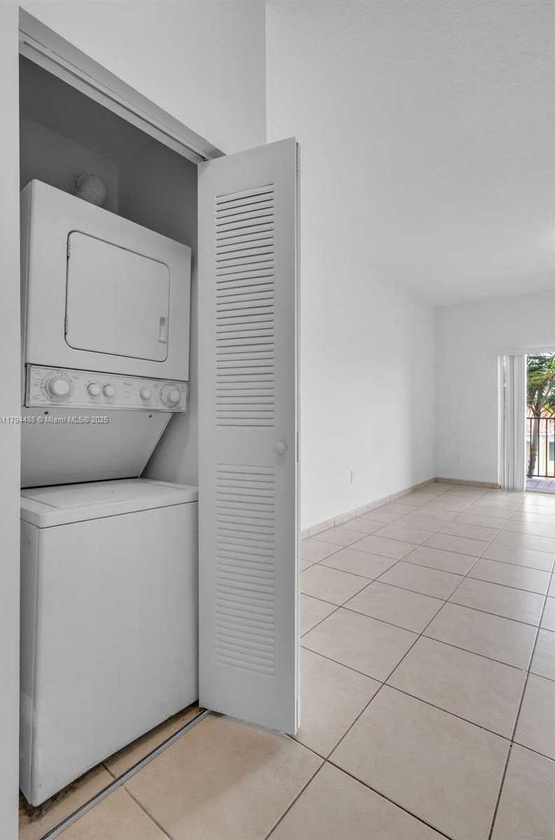 Small Image of 7280 NORTH WEST 114TH AVE #308-8, Doral Number 17