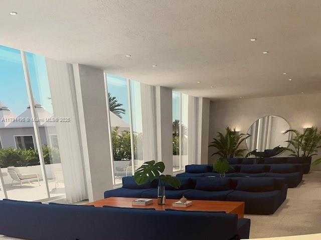 Small Image of 5555 COLLINS AVE #4B, Miami Beach Number 40