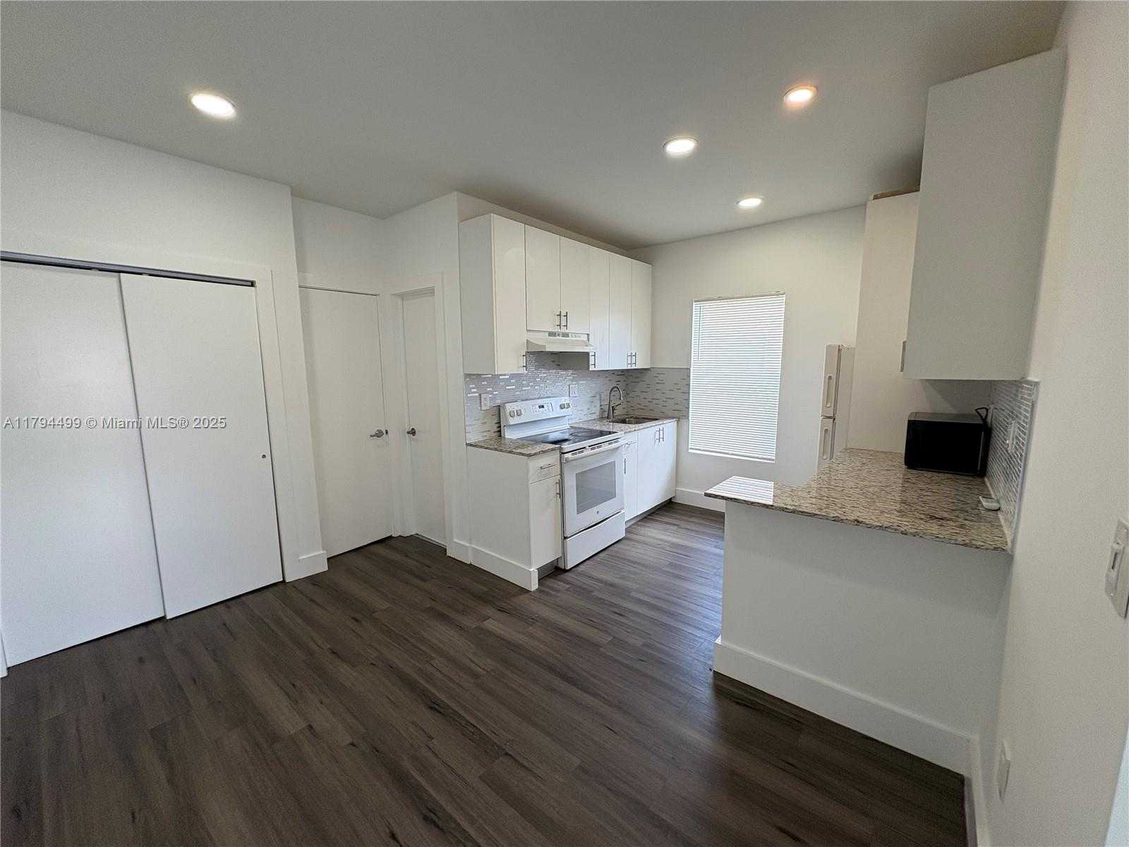 Small Image of 3237 SOUTH WEST 4TH ST #1, Miami Number 5