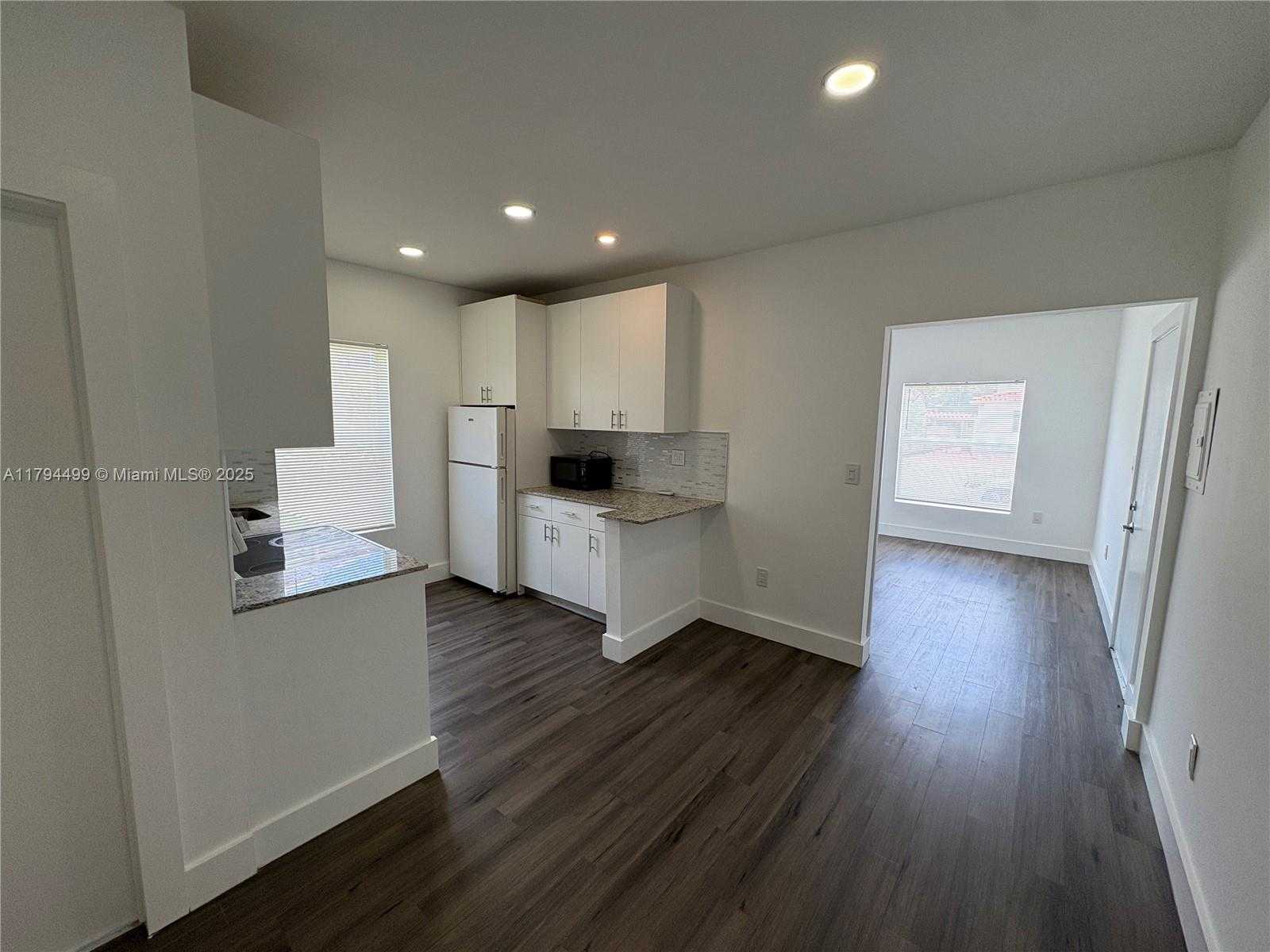 Small Image of 3237 SOUTH WEST 4TH ST #1, Miami Number 6