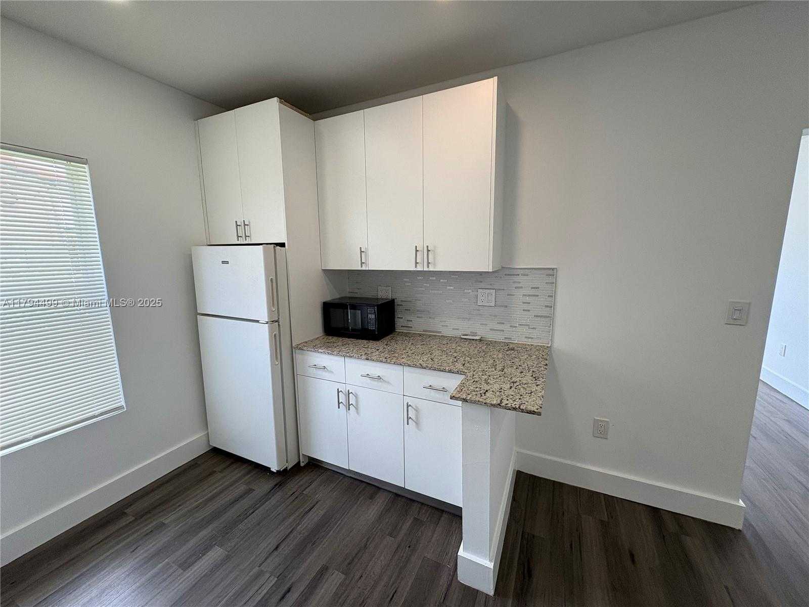 Small Image of 3237 SOUTH WEST 4TH ST #1, Miami Number 8