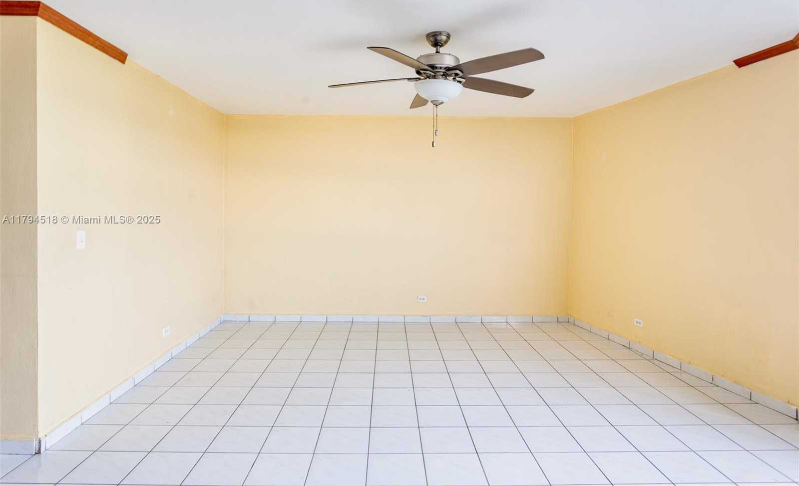 Small Image of 7441 WAYNE AVE #4H, Miami Beach Number 13