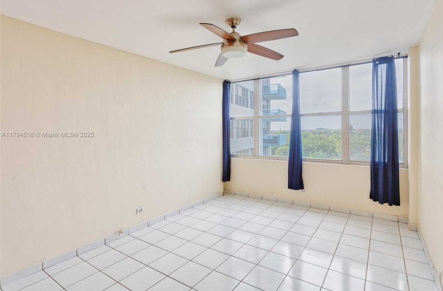 Small Image of 7441 WAYNE AVE #4H, Miami Beach Number 18