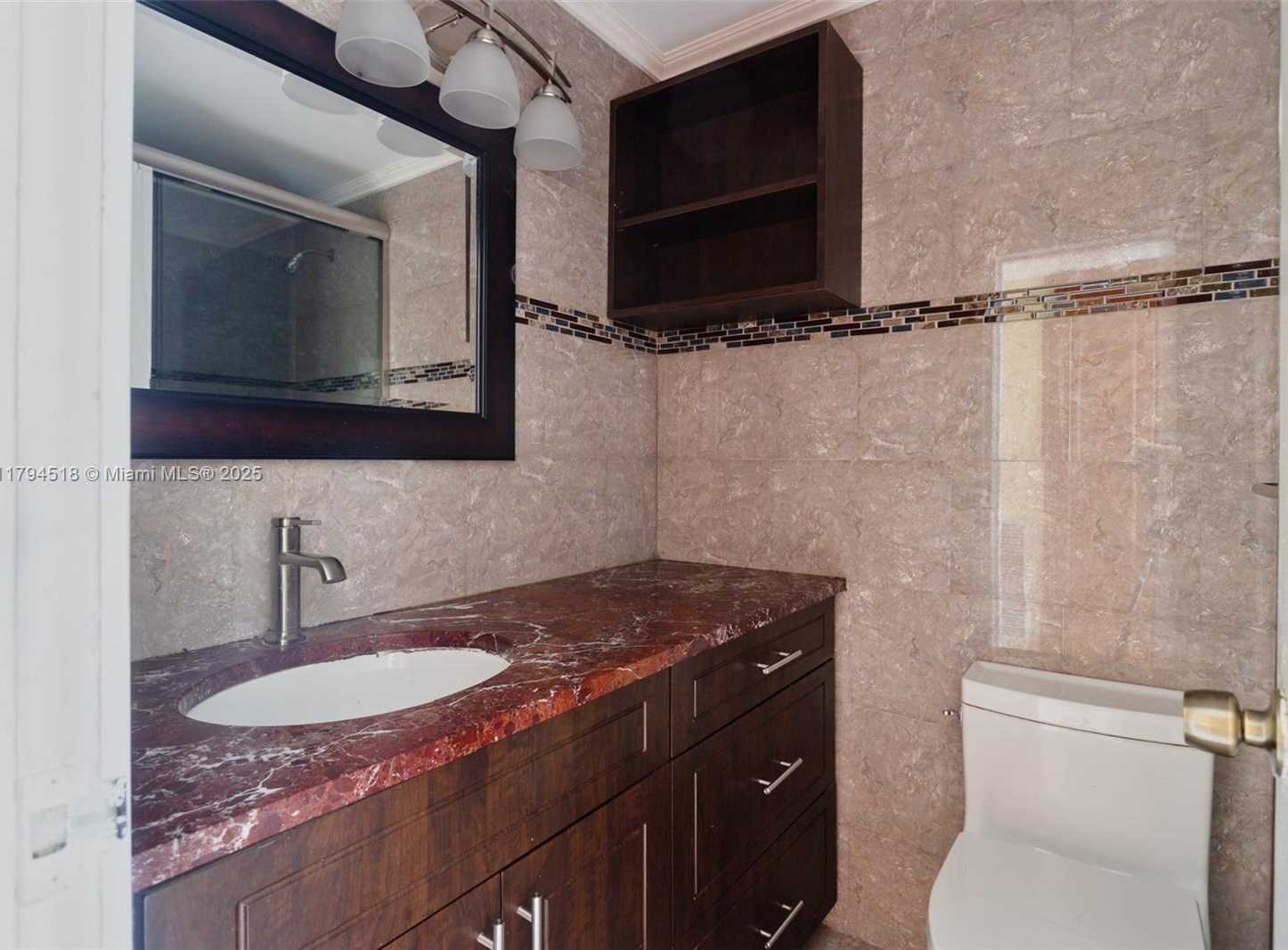 Small Image of 7441 WAYNE AVE #4H, Miami Beach Number 20