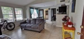 Small Image of 10441 #914, Miami Number 7