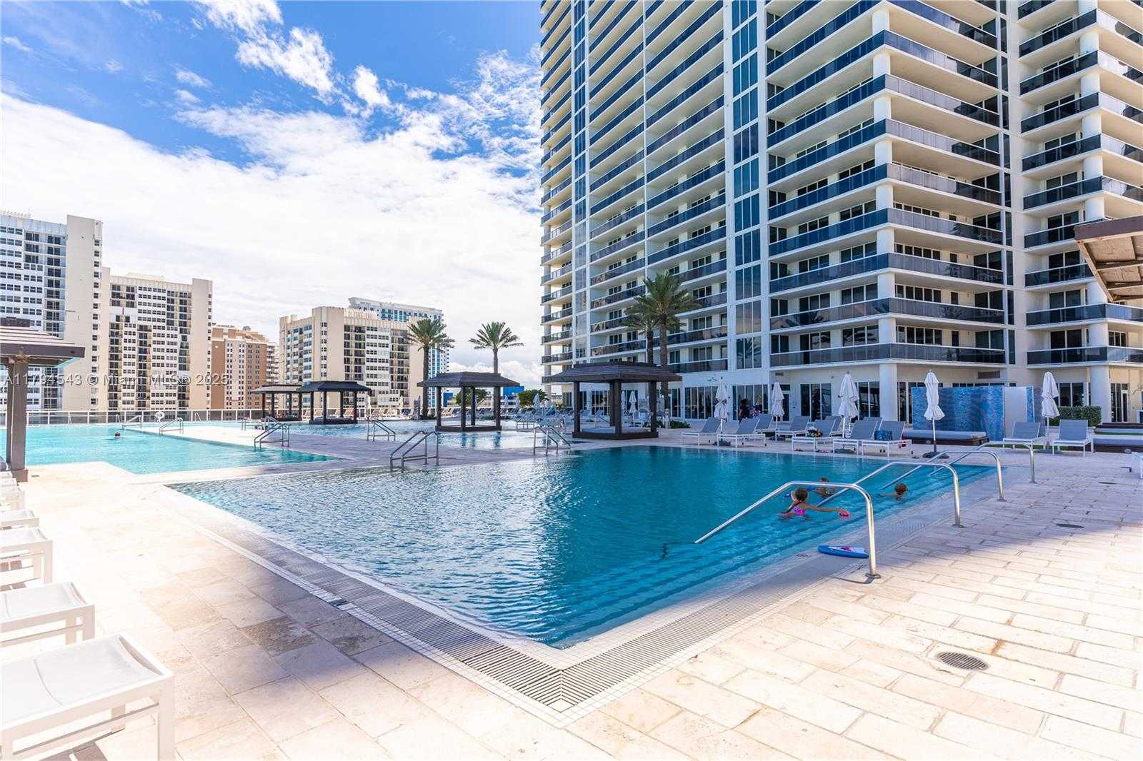 Small Image of 1830 SOUTH OCEAN DR #2608, Hallandale Beach Number 10