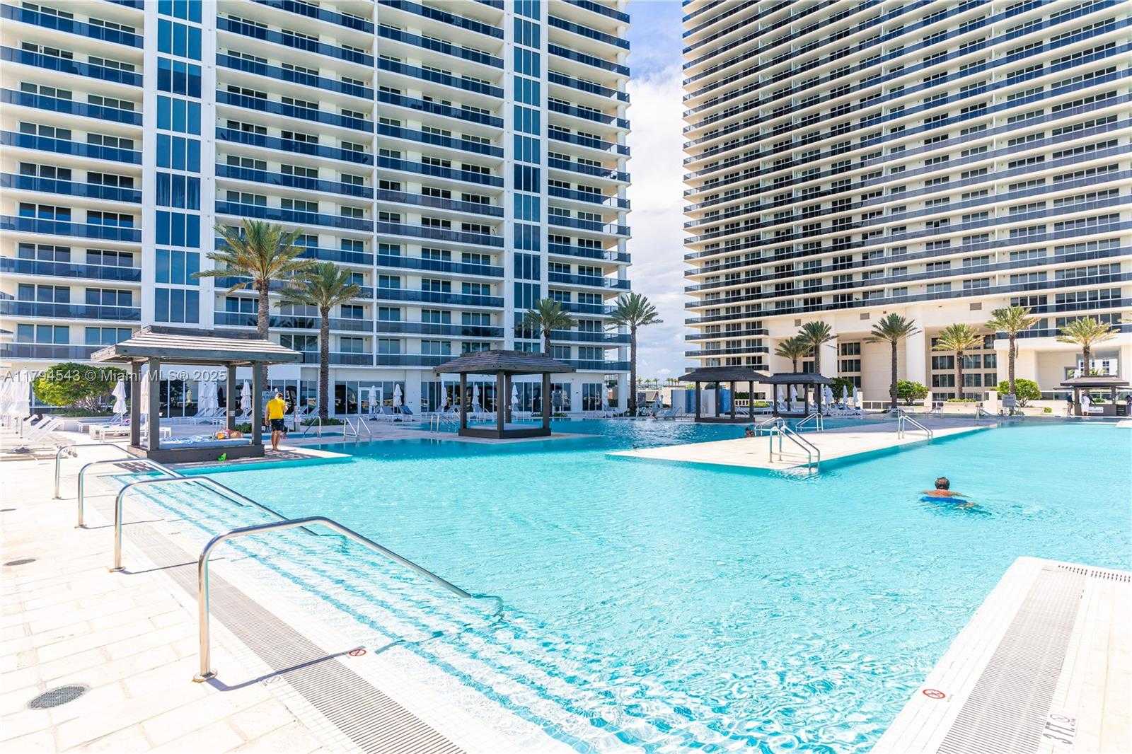 Small Image of 1830 SOUTH OCEAN DR #2608, Hallandale Beach Number 11