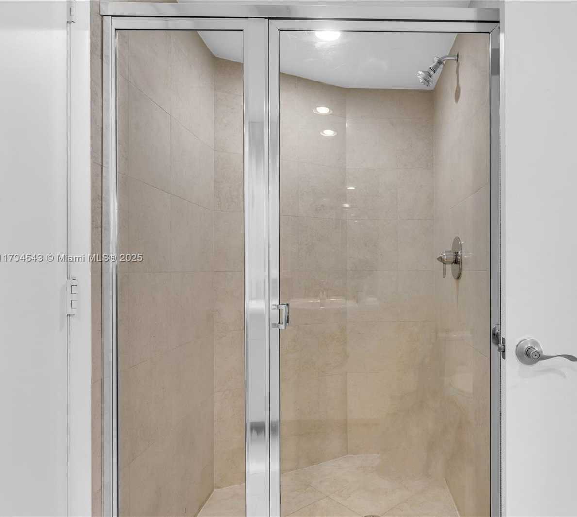 Small Image of 1830 SOUTH OCEAN DR #2608, Hallandale Beach Number 26
