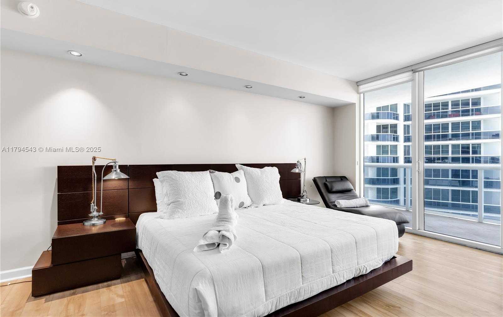 Small Image of 1830 SOUTH OCEAN DR #2608, Hallandale Beach Number 29