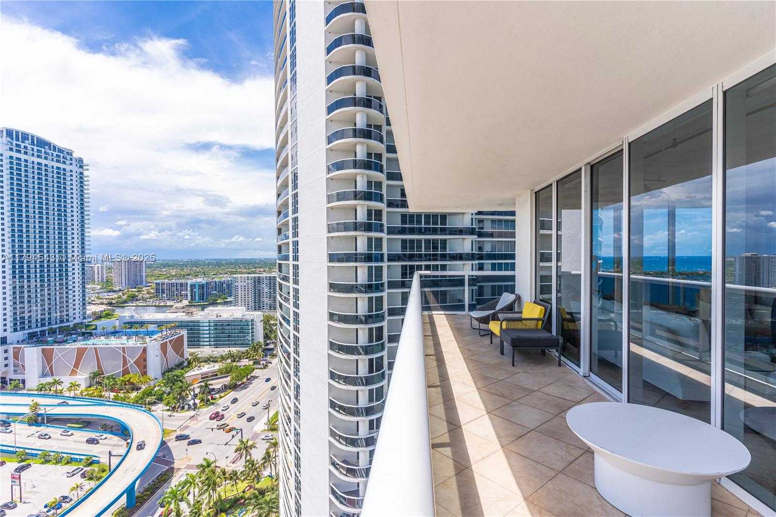 Small Image of 1830 SOUTH OCEAN DR #2608, Hallandale Beach Number 6