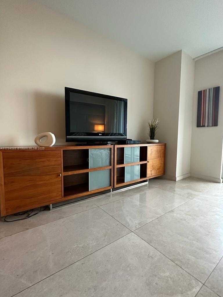 Small Image of 50 BISCAYNE BLVD #911, Miami Number 19