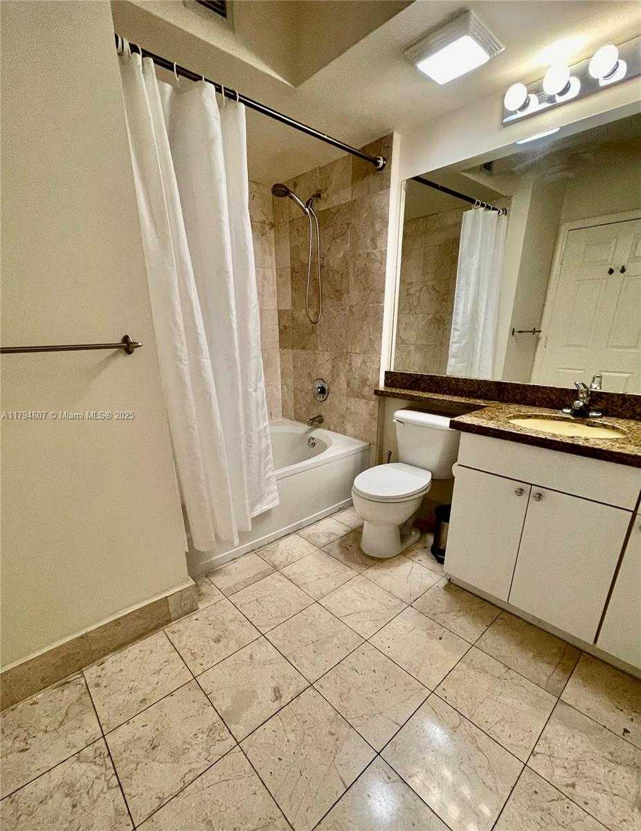 Small Image of 17150 NORTH BAY RD #2511, Sunny Isles Beach Number 16